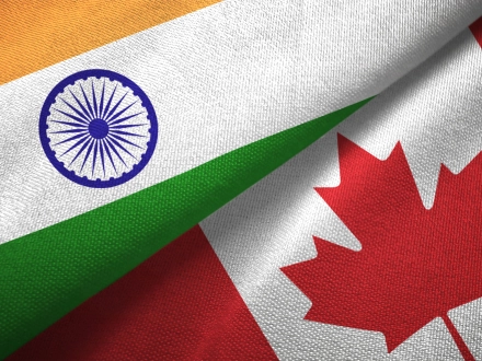Handelsbeziehungen zwischen Kanada und Indien/Flaggen