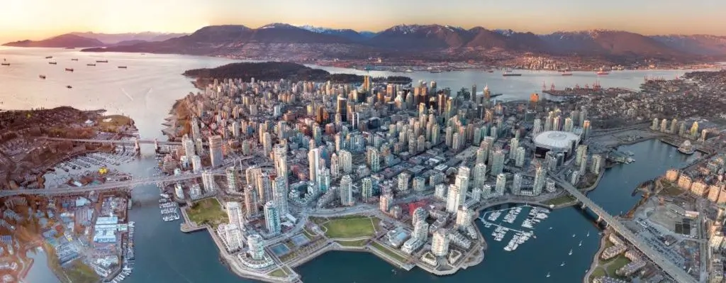 Ein Panoramablick auf die Innenstadt von Vancouver.